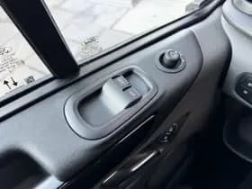 Ford Transit Custom 300 L2H1 2.0 TDCI 170pk Limited DC | Camera | Trekhaak | Bijrijdersstoel | 2x schuifdeur | Voorruitverw. thumbnail 19