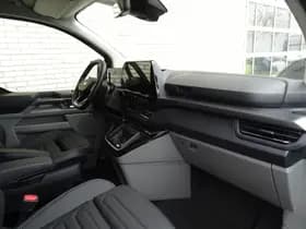 Ford Tourneo Custom 2.5 Plug-IN Hybrid 233 PK L2H1 Titanium X | Ex. BTW & Incl. BPM | 5 Persoons DC | Adaptieve Led Koplampen | Trekhaak Wegklapbaar | Blis | Adaptieve Cruise. | Camera | Uit Voorraad Leverbaar thumbnail 12