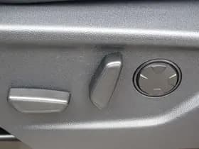 Ford Tourneo Custom 2.5 Plug-IN Hybrid 233 PK L2H1 Titanium X | Ex. BTW & Incl. BPM | 5 Persoons DC | Adaptieve Led Koplampen | Trekhaak Wegklapbaar | Blis | Adaptieve Cruise. | Camera | Uit Voorraad Leverbaar thumbnail 10