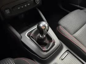 Ford Focus 1.0 Hybrid ST Line X thumbnail 24