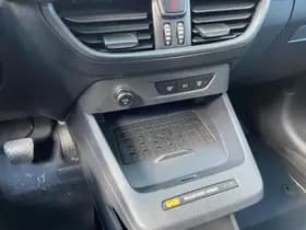 Ford Transit Courier thumbnail 25