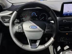 Ford Focus thumbnail 17