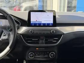 Ford Focus thumbnail 18