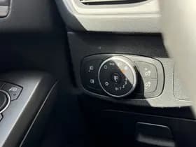 Ford Focus thumbnail 19