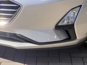 Ford Focus thumbnail 7