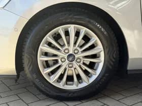 Ford Focus thumbnail 9