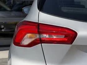 Ford Focus thumbnail 10