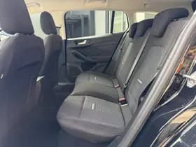 Ford Focus Wagon 1.0 EcoBoost Hybrid Active | Adaptive Cruise | Winter Pack | Camera | BLIS | 18 inch | Apple Carplay | Navigatie thumbnail 15