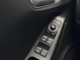 Ford Puma 1.0 EcoBoost Hybrid Titanium thumbnail 24