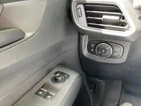 Ford E-Transit Courier thumbnail 9