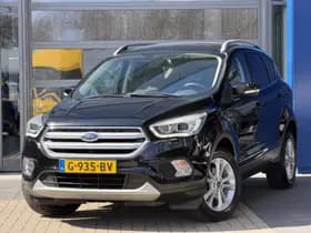 Ford Kuga 1.5 EcoBoost Titanium | Trekhaak | 2.000kg trekgw. | All season | Xenon | Navigatie | Apple Carplay