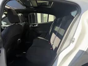 Ford Focus thumbnail 18