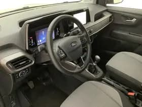 Ford Transit Courier 1.0 EcoBoost Limited thumbnail 2