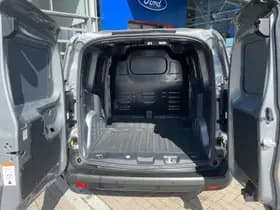 Ford Transit Courier thumbnail 18