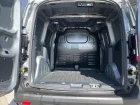 Ford Transit Courier thumbnail 19