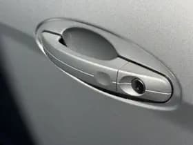 Ford C-Max thumbnail 8