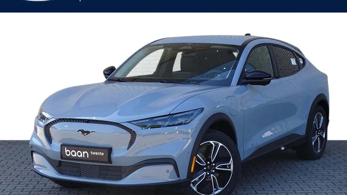 Ford Mustang Mach-E — foto 1