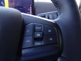 Ford Mustang Mach-E thumbnail 15