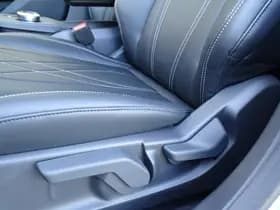 Ford Mustang Mach-E thumbnail 9