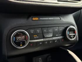 Ford Kuga thumbnail 22