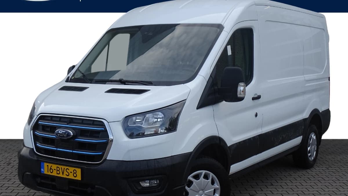 Ford E-Transit L2H2 Trend 68 kWh | 4,25 T | B Rijbewijs | laadvloer hout | pass. airbag | blis | camera | frozen white | uit voorraad leverbaar! — foto 1