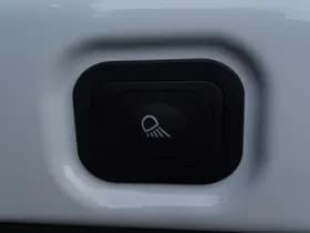 Ford E-Transit L2H2 Trend 68 kWh | 4,25 T | B Rijbewijs | laadvloer hout | pass. airbag | blis | camera | frozen white | uit voorraad leverbaar! thumbnail 16