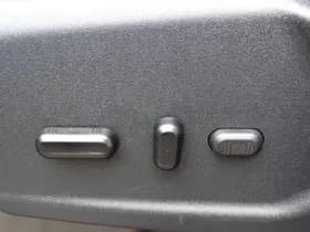 Ford E-Transit 350 L3H2 68 kWh - 184pk | blis | adaptieve cruise | camera 360 graden | bijrijdersstoel | stoelverw. | automatische airco | sync 4 | groot scherm thumbnail 11