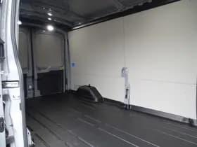 Ford E-Transit 350 L3H2 68 kWh - 184pk | blis | adaptieve cruise | camera 360 graden | bijrijdersstoel | stoelverw. | automatische airco | sync 4 | groot scherm thumbnail 8