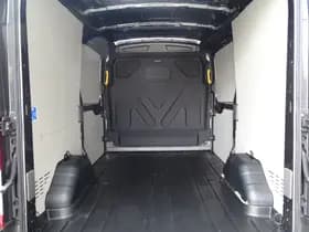 Ford Transit 350 L2H2 2.0 TDCI 165pk Limited Automaat Full Options | Dubbele Schuifdeur | Bijrijdersstoel | 360 Camera | Adaptieve Cruise. | Trekhaak | thumbnail 9