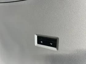 Ford Transit Custom PHEV 233PK L2 Titanium X | Dubbel Cabine | 3 losse stoelen | Elektr. wegklapbare trekhaak | 1.850kg trekgw. thumbnail 15