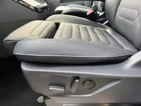 Ford Transit Custom PHEV 233PK L2 Titanium X | Dubbel Cabine | 3 losse stoelen | Elektr. wegklapbare trekhaak | 1.850kg trekgw. thumbnail 18