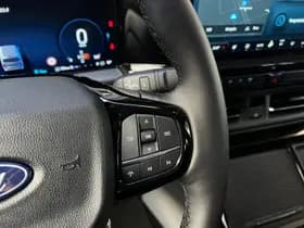 Ford Transit Custom PHEV 233PK L2 Titanium X | Dubbel Cabine | 3 losse stoelen | Elektr. wegklapbare trekhaak | 1.850kg trekgw. thumbnail 23