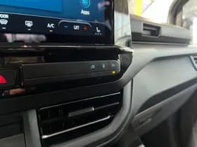 Ford Transit Custom PHEV 233PK L2 Titanium X | Dubbel Cabine | 3 losse stoelen | Elektr. wegklapbare trekhaak | 1.850kg trekgw. thumbnail 29