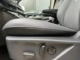 Ford Tourneo Custom 2.5 PHEV Active 233 PK | Elektrische schuifdeuren | 8 Persoons | Trekhaak | Panorama dak | B&O | Adaptive Cruise C. | thumbnail 16