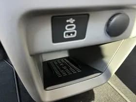 Ford Tourneo Custom 2.5 PHEV 233 PK L1H1 ACTIVE | 8 persoons | Elektr. schuifdeuren | Panorama dak | Trekhaak inklapbaar | Digitale spiegel | Stoelverw. achter thumbnail 40