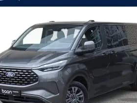 Ford Tourneo Custom 2.5 Plug-IN Hybrid 233 PK L2H1 Titanium | Incl. BTW & BPM | 8 Persoons | Adaptieve Led Koplampen | Trekhaak Wegklapbaar | Blis | Adaptieve Cruise. | Camera | Uit Voorraad Leverbaar