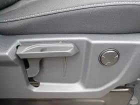 Ford Tourneo Custom 2.5 Plug-IN Hybrid 233 PK L2H1 Titanium | Incl. BTW & BPM | 8 Persoons | Adaptieve Led Koplampen | Trekhaak Wegklapbaar | Blis | Adaptieve Cruise. | Camera | Uit Voorraad Leverbaar thumbnail 35