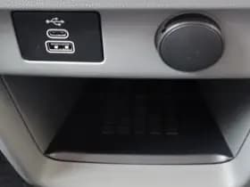 Ford Tourneo Custom 2.5 Plug-IN Hybrid 233 PK L2H1 Titanium | Incl. BTW & BPM | 8 Persoons | Adaptieve Led Koplampen | Trekhaak Wegklapbaar | Blis | Adaptieve Cruise. | Camera | Uit Voorraad Leverbaar thumbnail 52