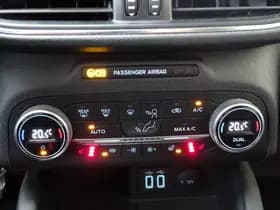 Ford Kuga 2.5 PHEV 225 PK Titanium | Panoramadak | Trekhaak | Winter Pack | Dealer ond. | thumbnail 24