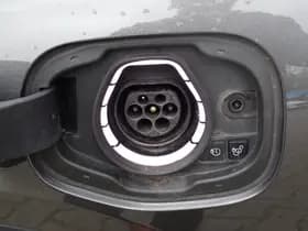 Ford Kuga 2.5 PHEV 225 PK Titanium | Panoramadak | Trekhaak | Winter Pack | Dealer ond. | thumbnail 9