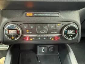 Ford Focus Wagon 1.0 125 PK EcoBoost ST Line Automaat | Head-up | LED | Keyless | Camera | Winterpack thumbnail 19