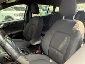 Ford Focus Wagon 1.0 125 PK EcoBoost ST Line Automaat | Head-up | LED | Keyless | Camera | Winterpack thumbnail 8