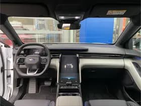 Ford Explorer Premium Extended Range AWD 79 kWh 340 PK thumbnail 8