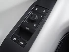 Ford Capri Style Standard Range RWD 52 kWh thumbnail 27