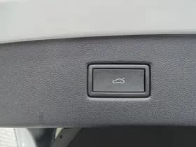 Ford Capri Premium Extended Range RWD 286 PK 77 kWh thumbnail 11