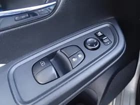 Nissan Micra 0.9 IG-T N-Connecta | N-Line | Silver met rood accenten | Camera | Pdc | Navigatie | Privacy Glass | Cruise. thumbnail 13