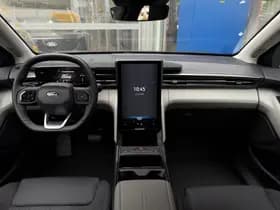 Ford Explorer Standard Range RWD 52 kWh | Adaptive Cruise C. | 19 inch | Elektr. stoel | Winter Pack | Comfort Pack | thumbnail 2