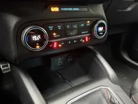 Ford Focus Wagon 1.0 EcoBoost Hybrid ST Line | 18 inch | Winter Pack | Camera | Adaptive Cruise | Carplay thumbnail 19