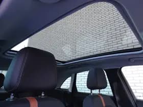 Opel Crossland 1.2 Turbo 130pk Ultimate Automaat | Blis | Camera | Stoel-Stuurwielverw. | Panoramadak | Trekhaak | thumbnail 13