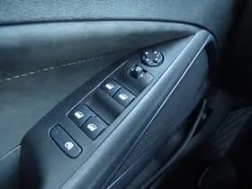 Opel Crossland 1.2 Turbo 130pk Ultimate Automaat | Blis | Camera | Stoel-Stuurwielverw. | Panoramadak | Trekhaak | thumbnail 14